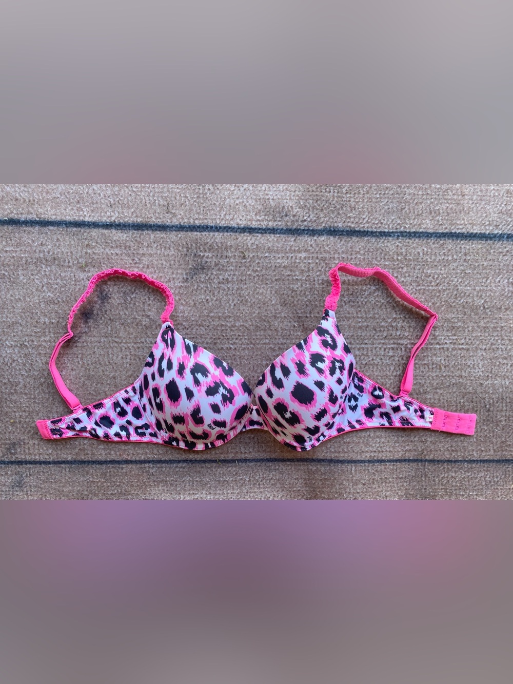 Pink Victoria Secret Leopard Print under wire push up bra 32D